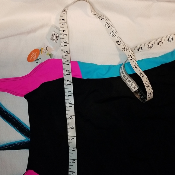 NWT ATHLETIC RACER BACK LINED MOLDED CUPS SWIM  UPF 50 RACER BACK SIZE MED - Picture 5 of 9